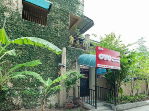 OYO 145 Conrado's Apartelle