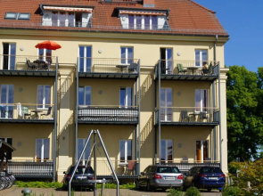 Einraumapartment mit Seeblickbalkon