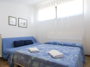 ALTIDO Lovely 1BR flat with patio and parking