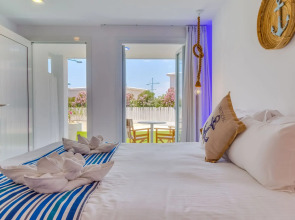 Blue Harbour Boutique