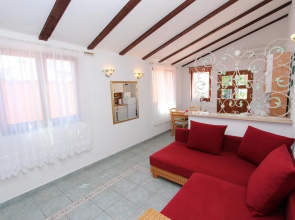 Apartments Villa Lucu