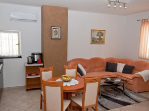 Apartment Neva - great location: A5 Novigrad, Istria