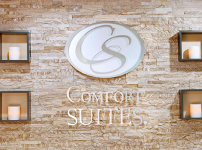 Comfort Suites Inn at Ridgewood Farm