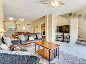 7 Mi to Wdw, Resort Perks: Retreat in Kissimmee!