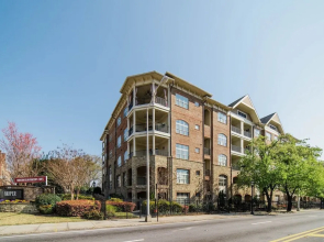 Furnished Apartments in Midtown