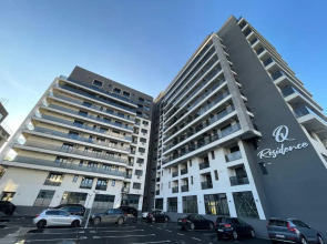 Luxury Q Residence near Palas Mall