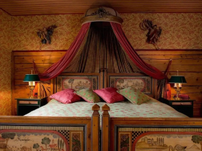 Ski-in ski-out fully catered Chalet