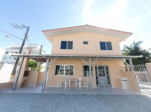 Casa 1 - Casa com piscina 10 pessoas