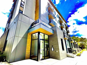 Brand New, Top Floor Condo Downtown