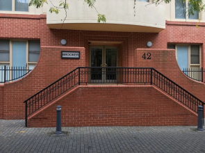 City Escape 3BD in Adelaides East End 5