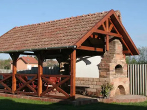 Tornácos Vendégház