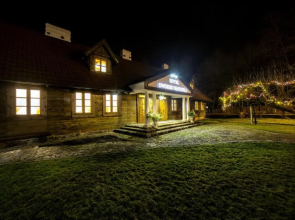Hotel Dworek Wapionka