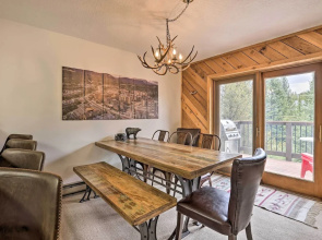 Walk to Ski Lift: Breckenridge Retreat w/ 2 Decks!