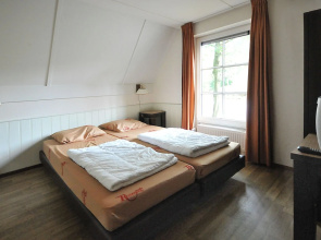 Cosy Holiday Home With Dishwasher, Close to a Golf Course