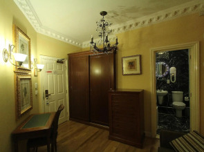 Opulence Boutique Hotel