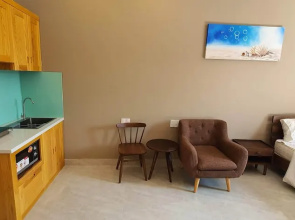 Oyo 990 Home 2 Hotel