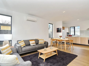 Salisbury Style-ChristchurchHolidayHomes
