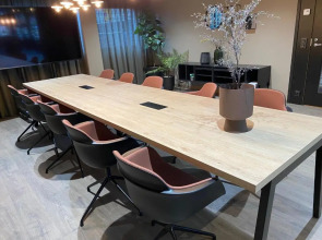 Skyline Airport Hotel