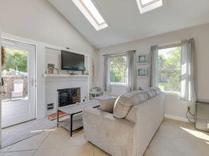 Close to Beach & P-town! Cottage w/ Bay Views