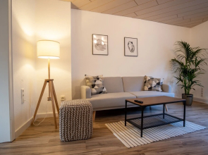 Stylisches Apartment mit Balkon