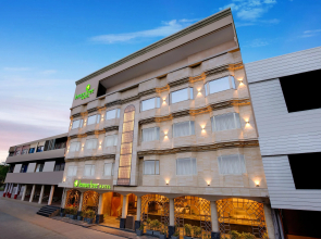 Lemon Tree Hotel Bhopal