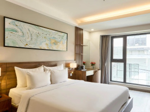 Central Park Saigon Hotel