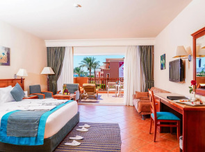 Charmillion Club Aqua Park