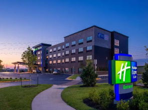 Holiday Inn Express & Suites Olathe West by IHG