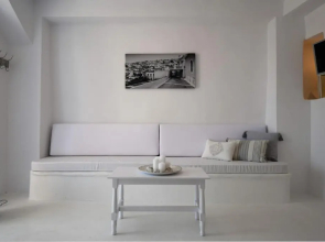 Fully renovated apartment in the heart of Ioulida on the island of Kea