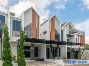 TwoSpaces Living at BSB Villa Maharaja, Malang