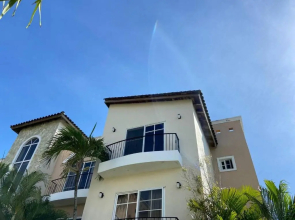 2 Rooms, 4 Beds, Pool, 5min Beach White Sand