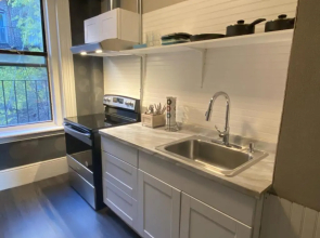 5-33 Modern Private Studio Awaits YOU!