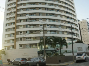 Apto Em Ponta Negra Para 4 Pessoas