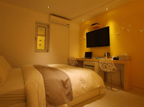 Hotel Jade