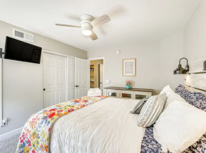 Centrally Located Gilbert Home: Patio & Grill!