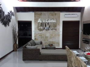 Exquisito Villa 2