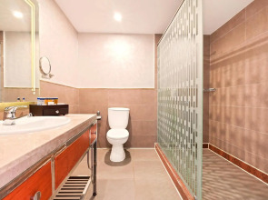 Pickalbatros Alf Leila Wa Leila Resort - Neverland Hurghada