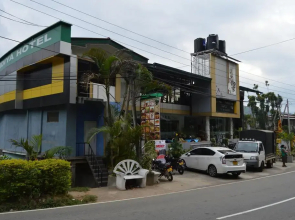 Pinidiya Hotel