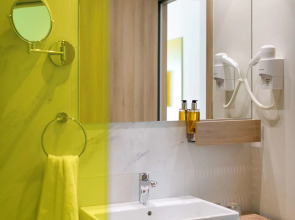 ibis Styles Athens Routes