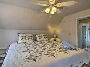 Bayside Weirs Beach Cottage < Half Mile to Pier!