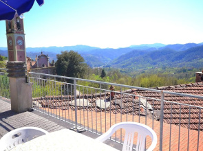 20 km from the 5 Terre, in a small town, 3-room apartment, terrace with view
