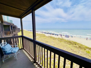 Tilghman Beach And Racquet Club 304 3 Bedroom Condo by RedAwning, North Myrtle Beach