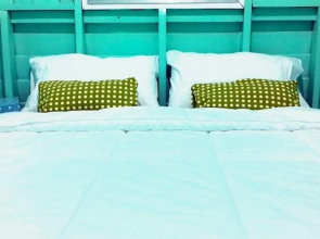 Hug Baan Guesthouse