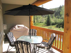 Willow Vistas - 2 Bedroom Luxury Condo with Hot Tub