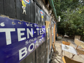 Remarkable Boultons Barn With hot tub