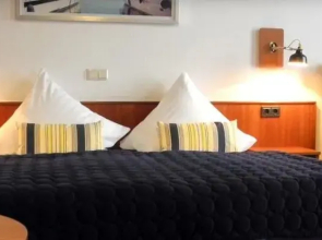 MediTerra Hotel & Restaurant