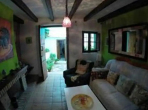 Apartamento en Cortijo totalmente reformado en pleno paraje natural Junto al Caminito del Rey y los sectores mas importantes de escalada A solo 2 minutos de la Estacion de tren