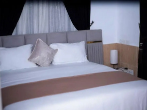 PrimeAxis Apartment