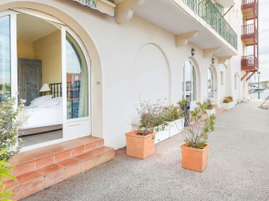 Le Suffren Hotel