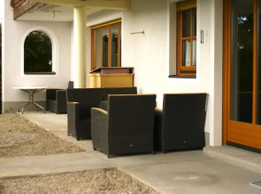 Casa de la Paz, Millstatt - geräumige neu ausgestattete FeWo mit Seeblick und Bergpanorama